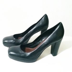 Gianni Bini Black Leather Platform Heels Size 11M